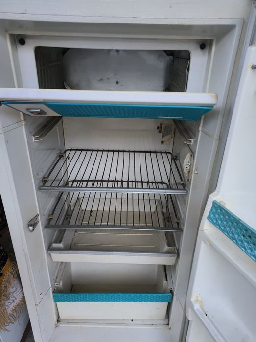 Продам холодильник в робочому стані.