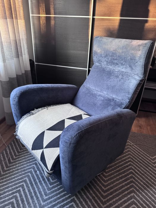 Fotel z funkcja relax (zasilany elektrycznie)