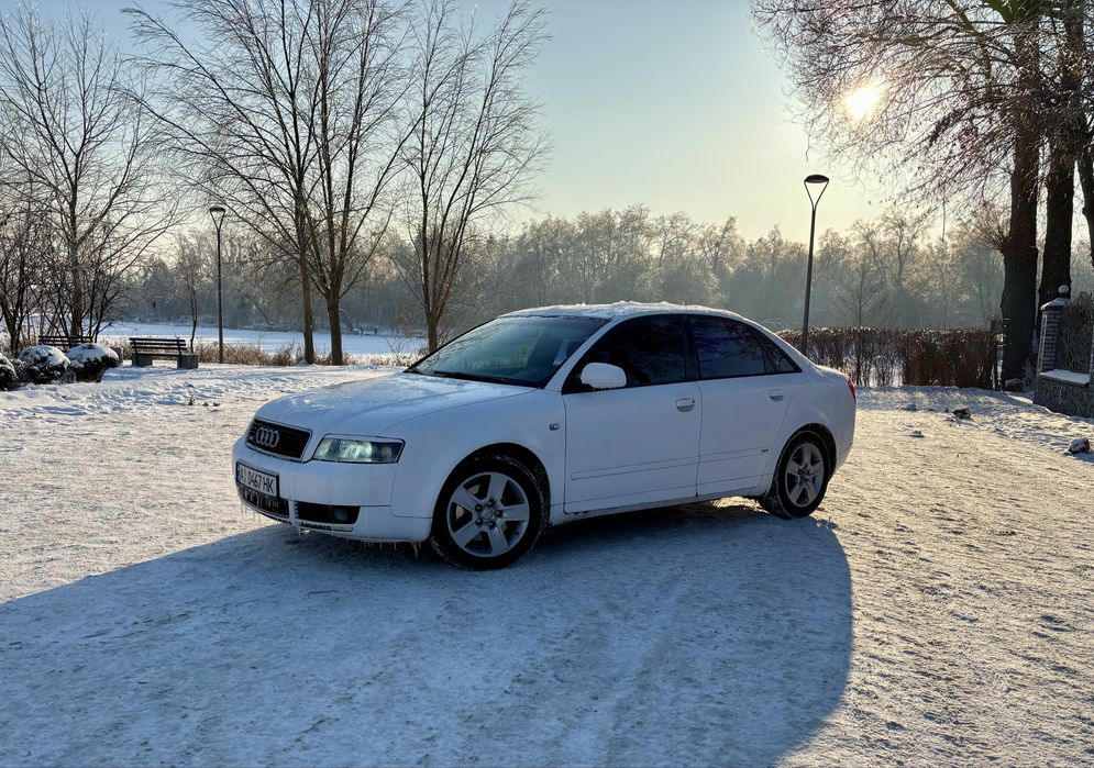 Audi A4b6 S line V6 газ/бенз