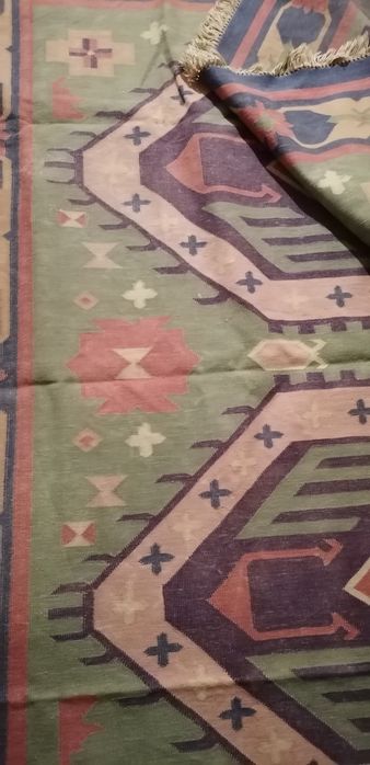 Vendo Tapete Kilim em algodão multicolor (185 cm x 185 cm) 
Dimensões: