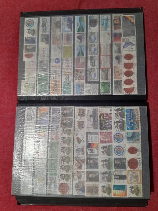 Selos album cheio de selos estrangeiros alguns portugueses todos muito