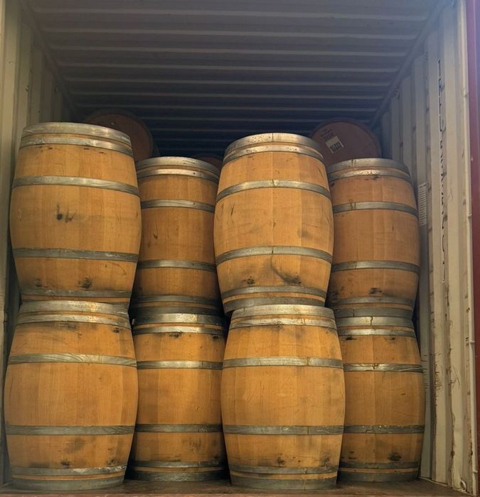 Lotes barricas 225L em madeira de carvalho