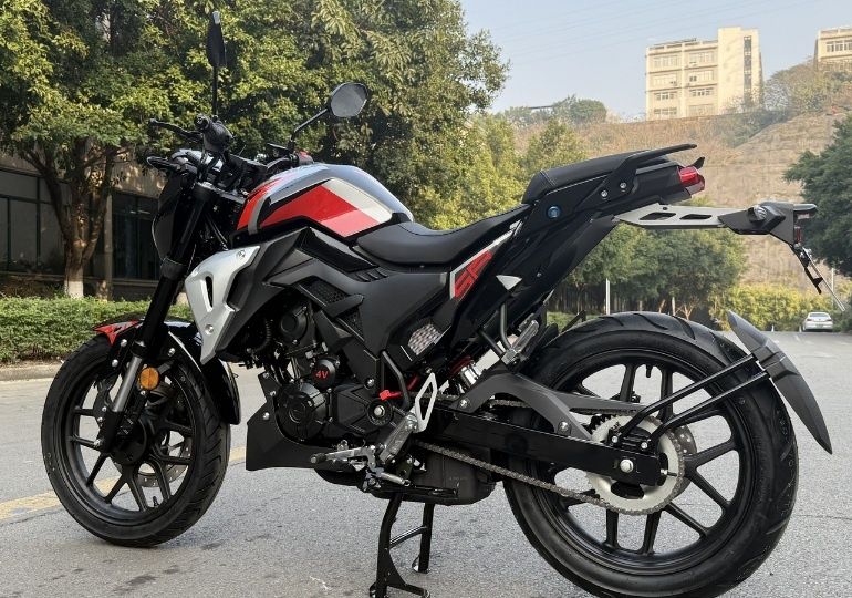 Мотоцикл Lifan SR220