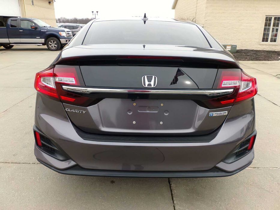 Honda Clarity Plug-In Hybrid      2018