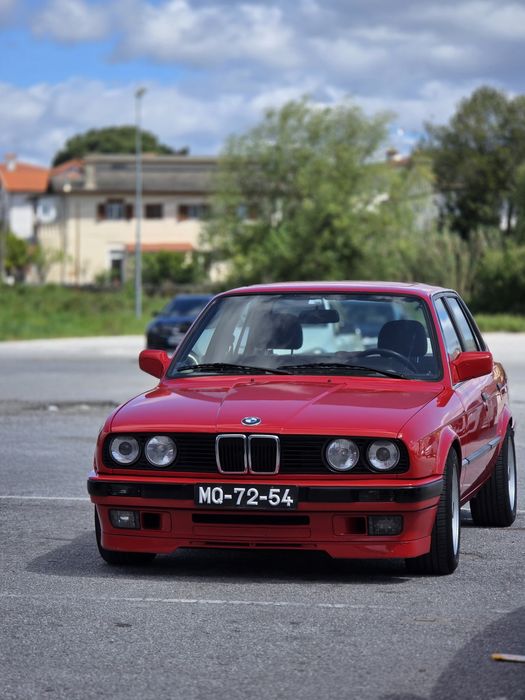 BMW E30 316 Sedan
