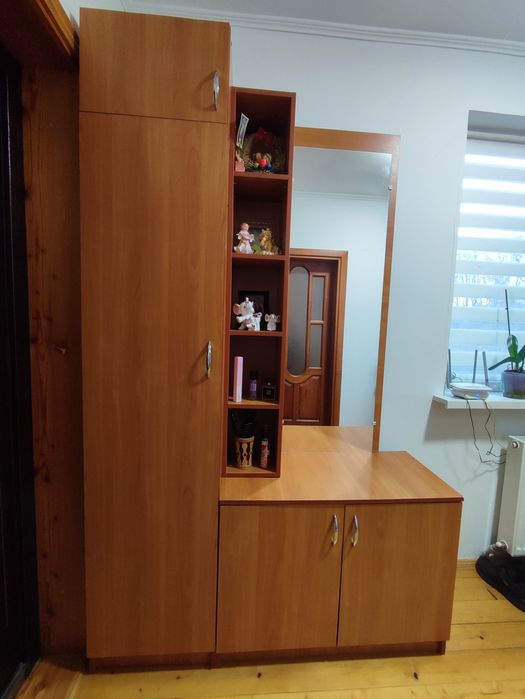 Прихожа в передпокій