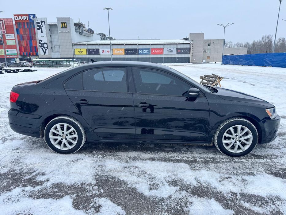 Продам автомобіль Volkswagen Jetta