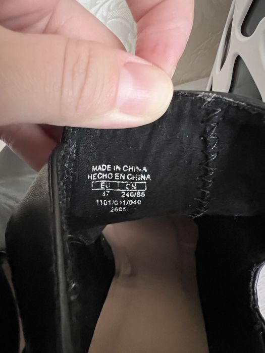 Ботіночки Primark на широкому каблуку 37 розмір.