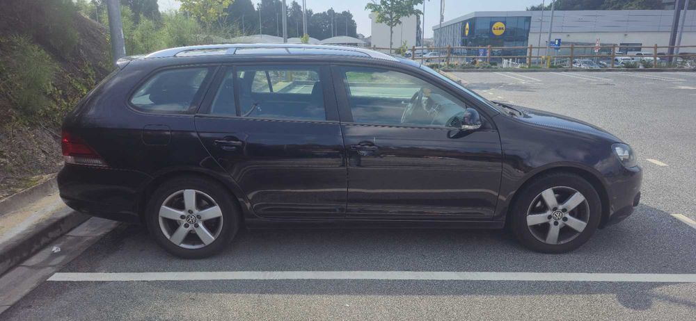 Volkswagen Golf Variant 1.6 TDI 105cv (2011) – 204.000 km – Distribuição Nova – IPO 2027