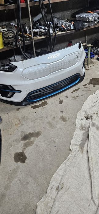 Продам Бампер на Киа Ниро 2021року Електро