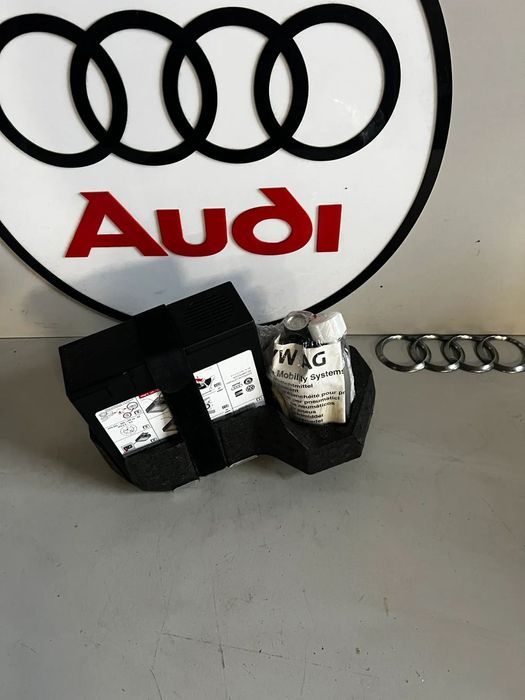 KOMPRESOR POWIETRZA AUDI Z PIANKĄ A6 C7 A7 A5 A5 Q3 Q5 4G0012615A 8R0012111C