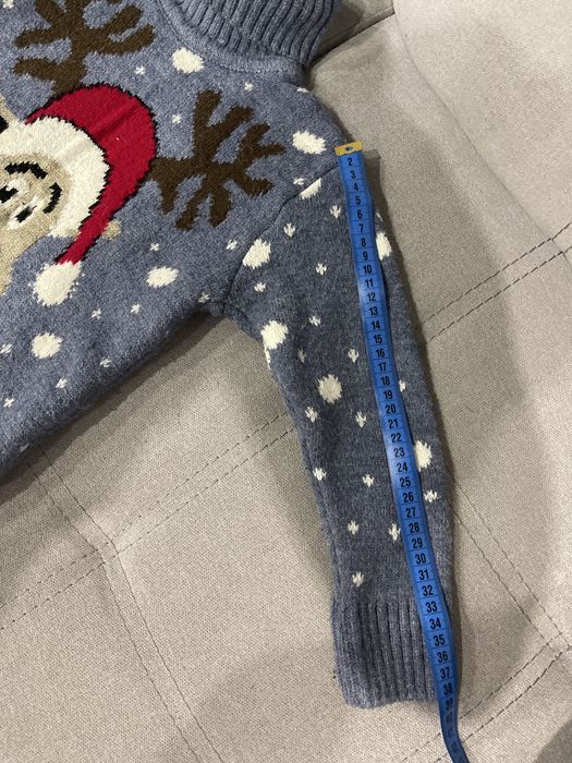 Светр новорічний