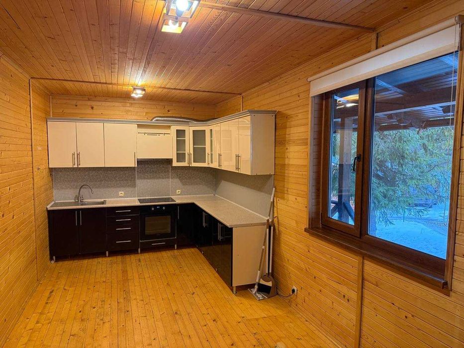 Каркасний будинок с.Буковець 145 кв + 9 соток