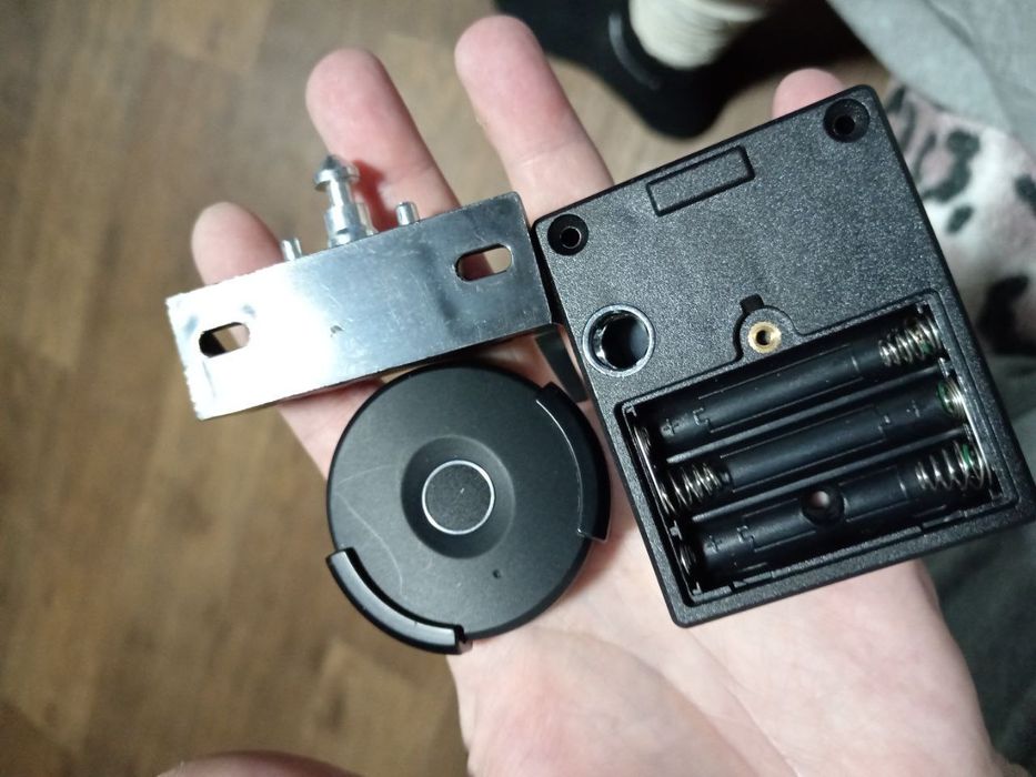 Смарт замок для мебели