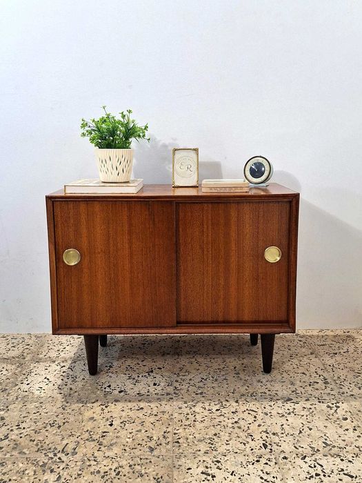 MÓVEL DE APOIO/ APARADOR Mid-Century Modern - Sideboard