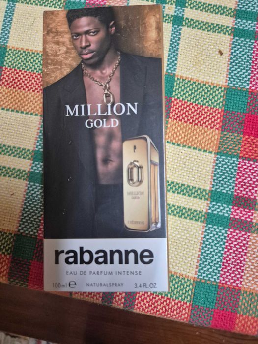 Perfume de homem e de mulher