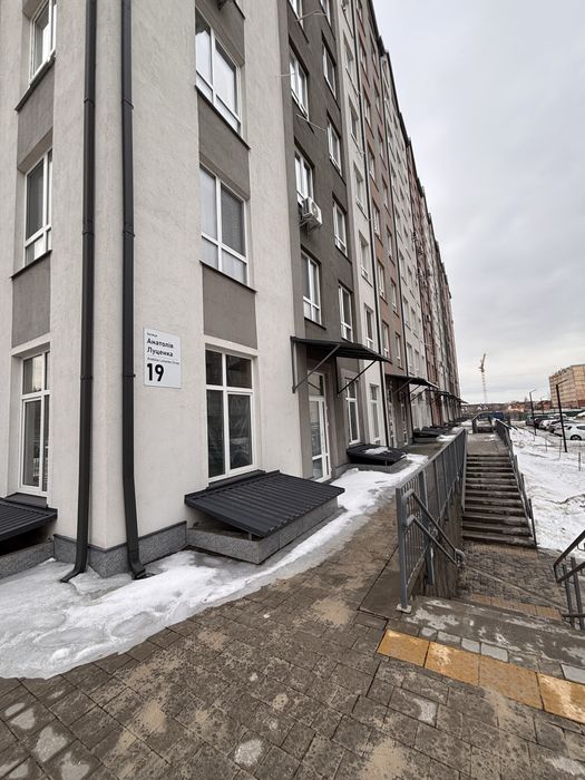 Продам комерційні приміщення від 30 до 118метрів в ЖК Скандія!