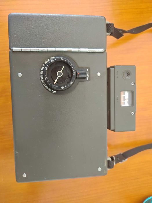 Polaroid Automatic 330