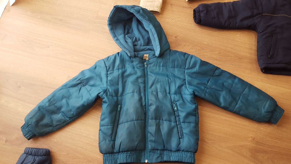 Varios casacos  1.5euro cada