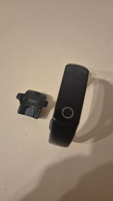 Фитнес браслет Honor Band 4