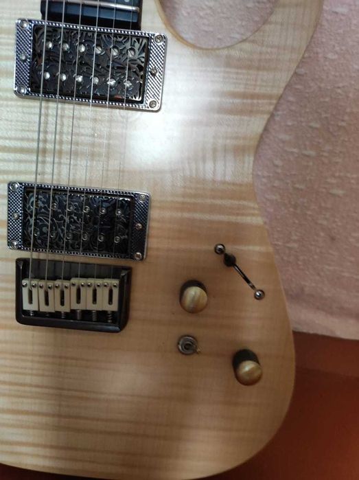 Электрогитара ручной работы | Чехия, 2024