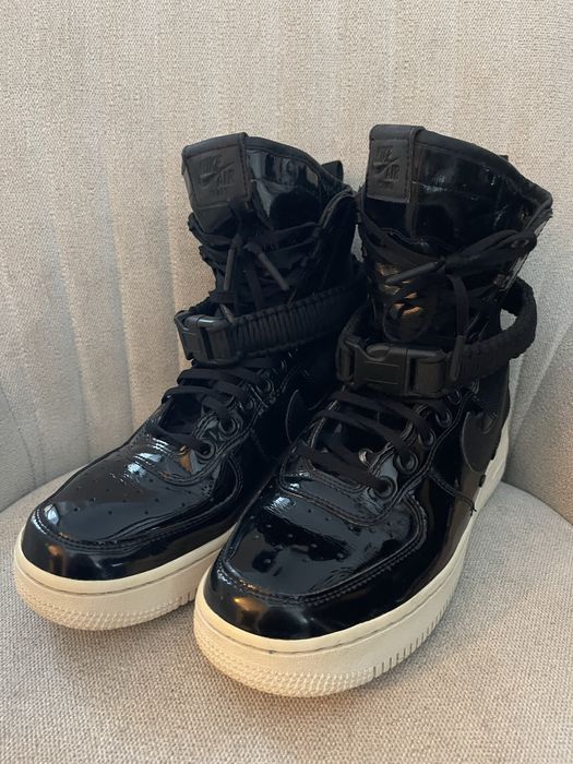 Nike Air Force 1 SE Premium czarne skora 39