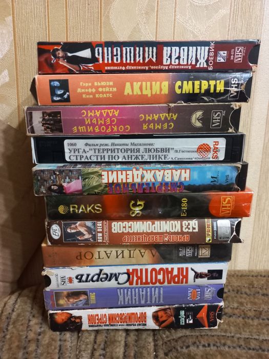 Отдам видеокассеты