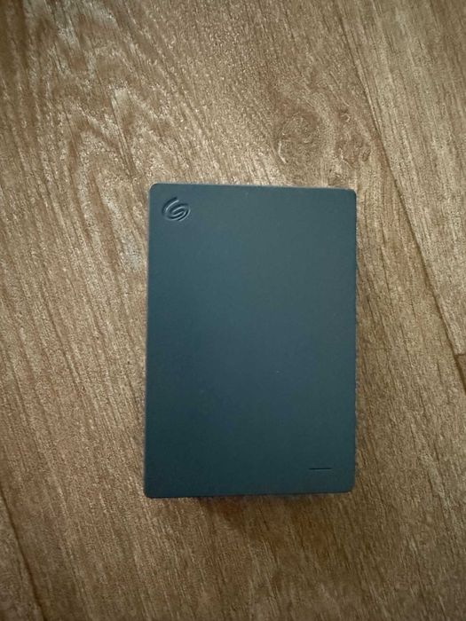 Зовнішній жорсткий диск SEAGATE Basic 2.5" 5TB