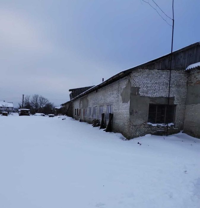 Підприємство, у власності якого виробниче приміщення (1650 м2)