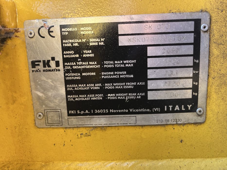 Mini ładowarka przegubowa oborowa bobcat Massey Ferguson Komatsu SK07J