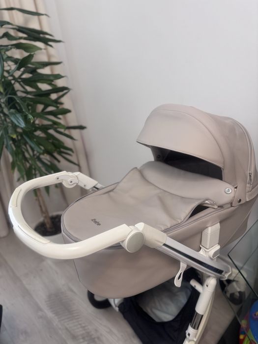 Коляска ibebe в ідеальному кольорі та стані (торг)