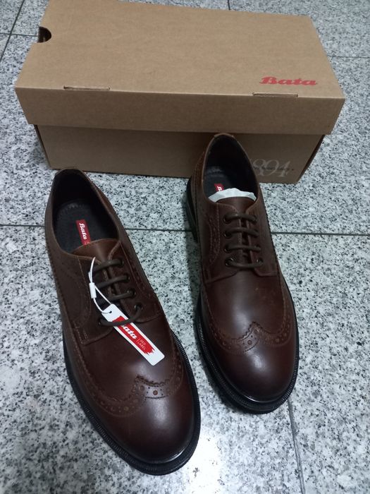 Sapatos BATA 41 novos em couro