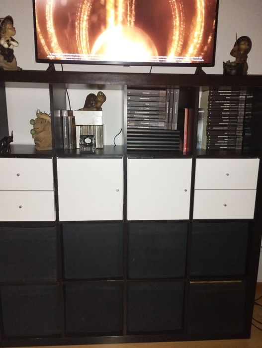 Estante IKEA kallax preta 16 cubos