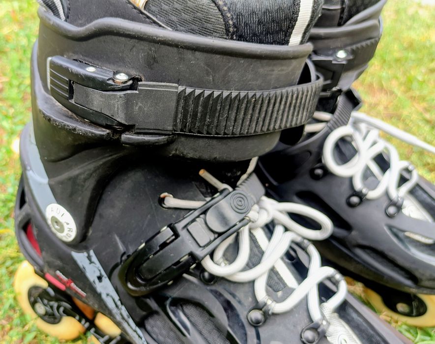 Ролики Rollerblade Twister 44,5 — слухняні та міцні, готові до пригод!