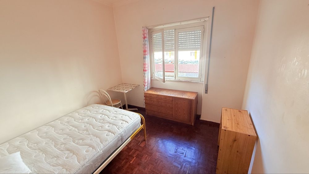 QUARTO para arrendar