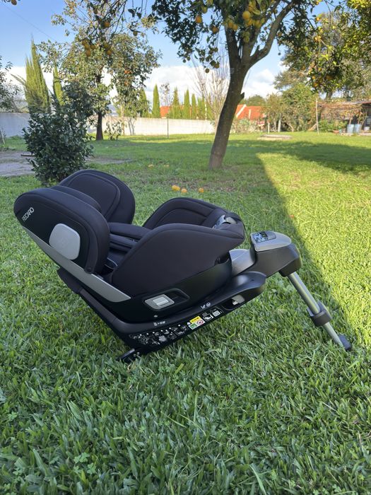 Trio + cadeira auto da marca Recaro