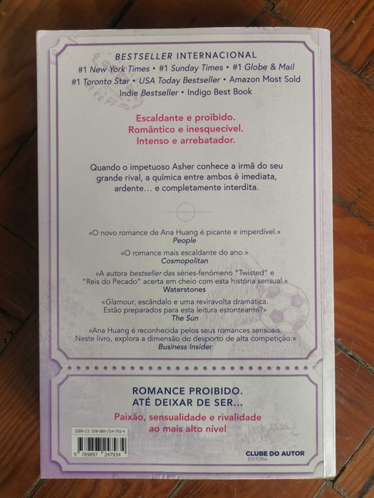 Livro The Striker