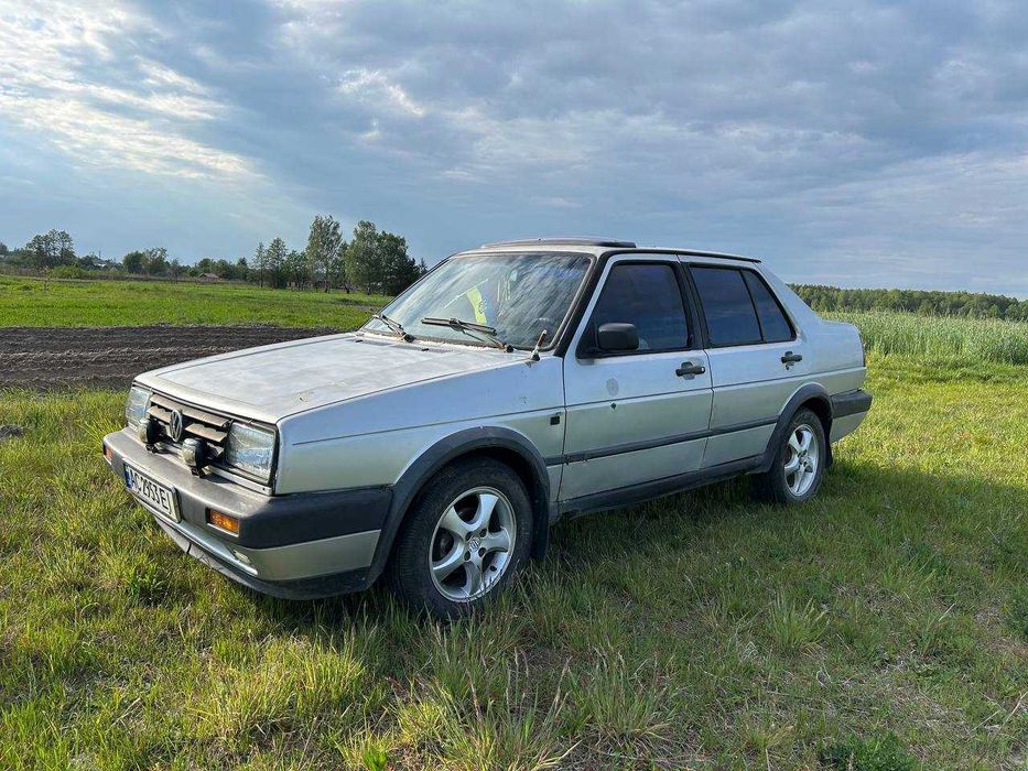 Авто Volkswagen Jetta