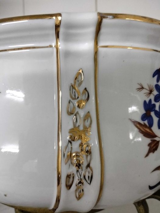 Floreira muito antiga e raríssima