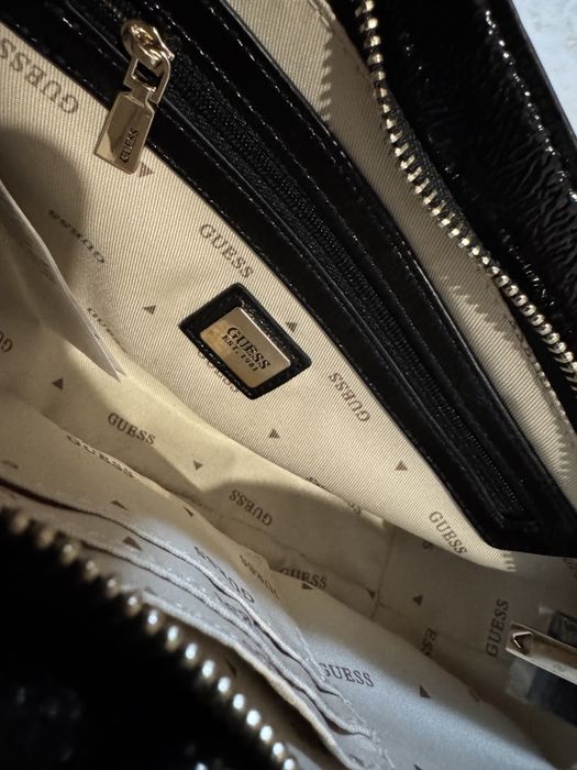 Guess Torebka  czarna