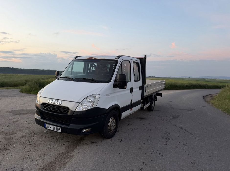 IVECO DAILY 35S21  3.0 diesel MAXI 2015 rok  doka 7 osób/brygadówka  210km