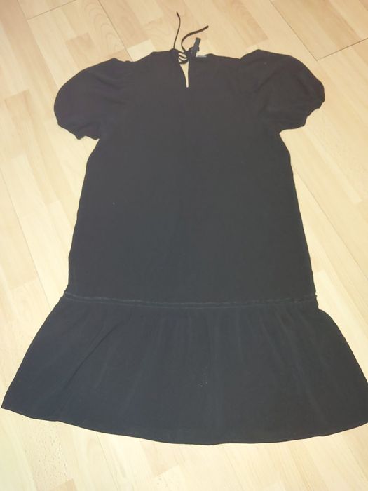 Czarna sukienka XS S 34 36 H&M dla szczuplej mała czarna