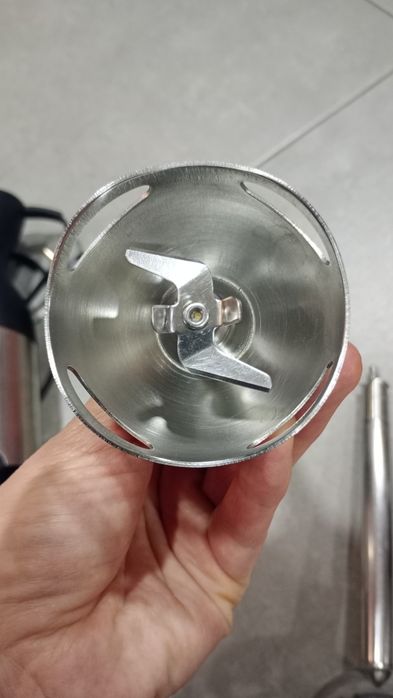 Blender ręczny firmy Bosch 1000W