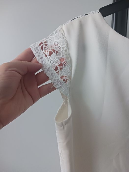 Biała sukienka okolicznościowa rozm. 140/146