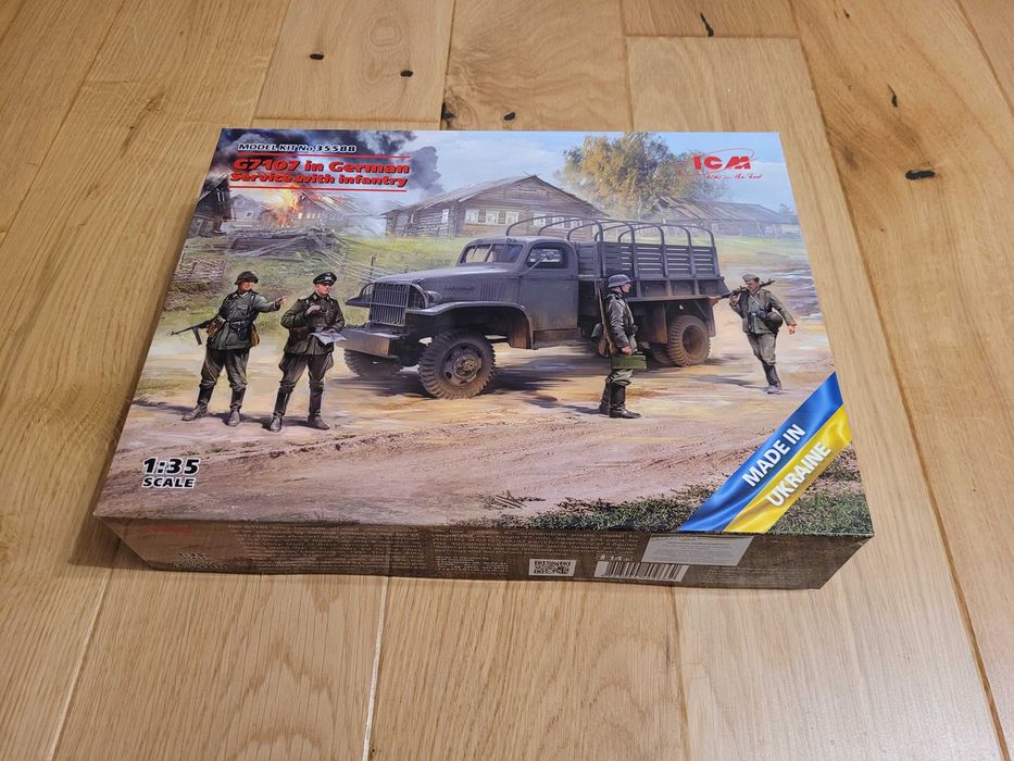 * ICM - 1:35 * German G7107 Service with Infantry