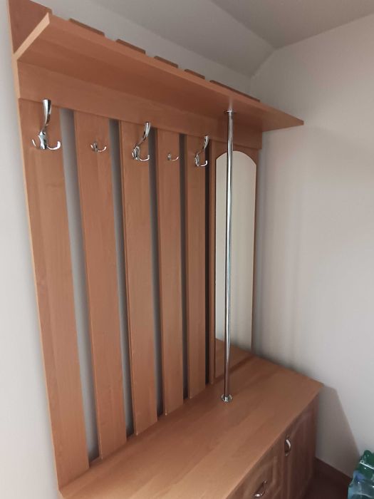 Garderoba / szafka z lustrem