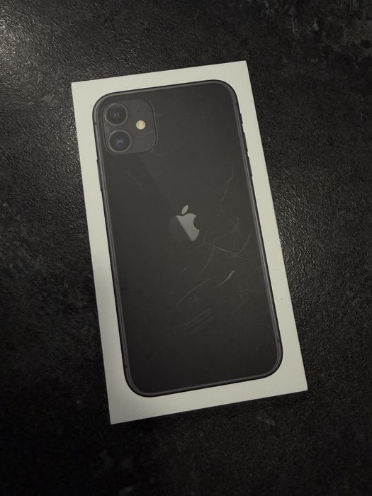 iPhone 11 64 GB w bardzo dobrym stanie