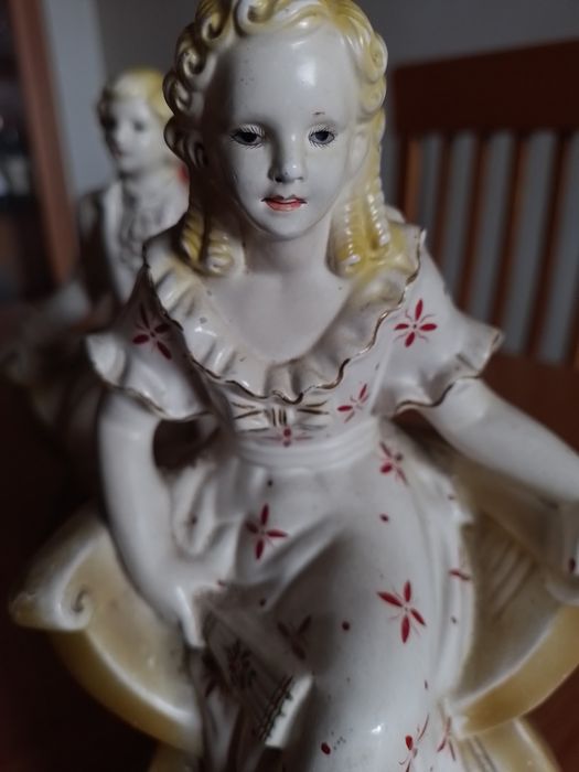 2 estatuetas muito antigas