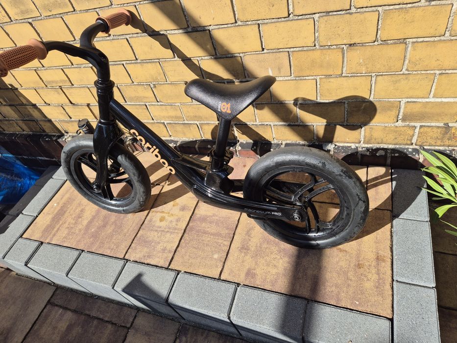 Rowerek biegowy Cariboo magnesium pro