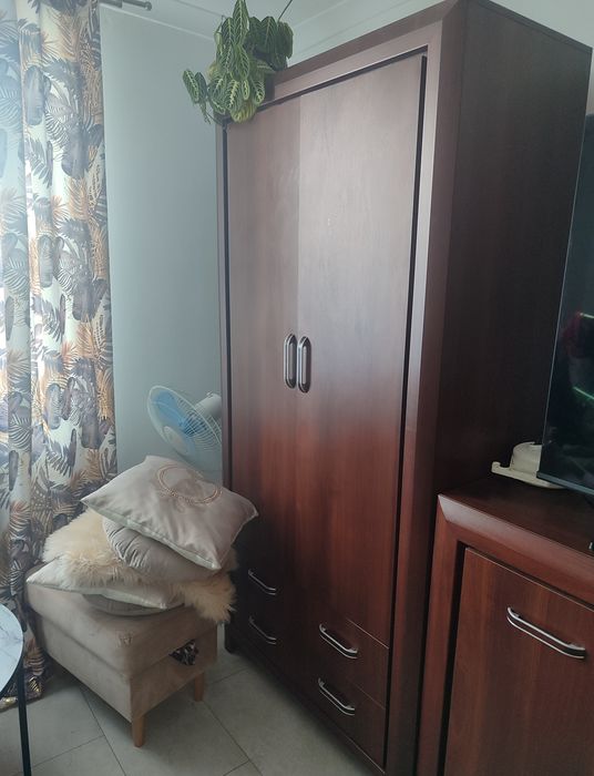 Zestaw trzyczęściowy mebli komoda witryna szafa